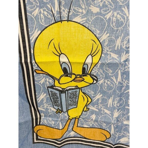 Vintage 1997 Warner Brothers Looney Tunes Tweety Bandana - Picture 2 of 4